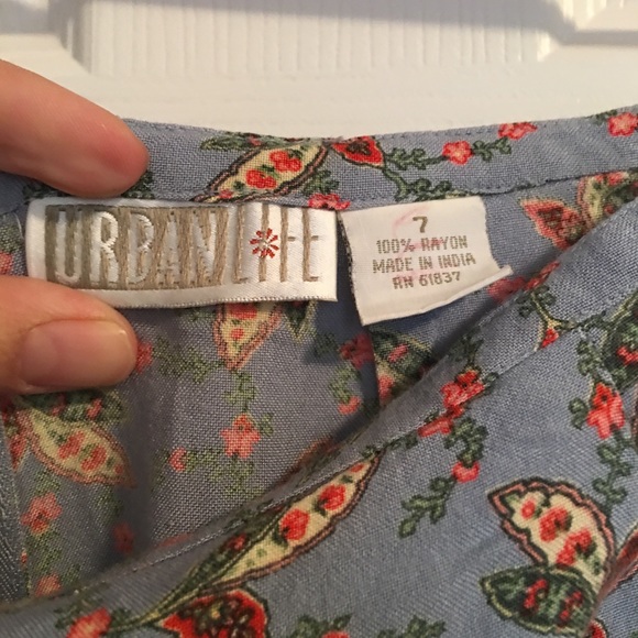 Vintage Looking Baby blue skirt - Picture 4 of 4